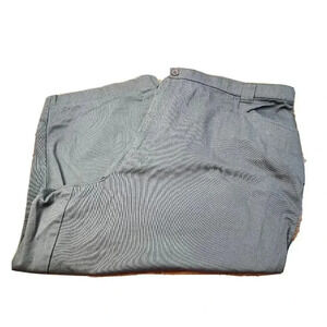 Relativity Dark Green Capris Plus Size 24W, Inseam 20"